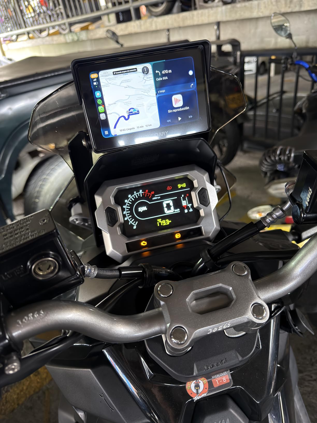 W722 Motorcycle CarPlay Wireless with Android Auto Screen customer photo 2