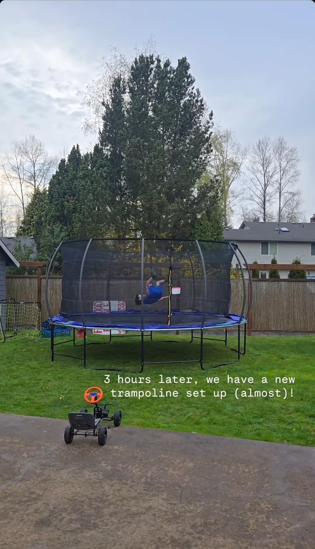 Lyromix 12 14 15 16FT Outdoor Trampolines for Kids and Adults, Pumpkin Trampolin with Curved Poles, Recreational Trampolin with Basketball Hoop and Safety Enclosure Net for Kids and Adults customer photo 1