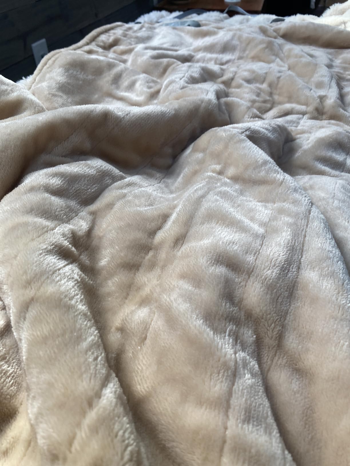Beautyrest Reversible Heated Throw - Plush Sherpa Heating Blanket, Grey customer photo 1