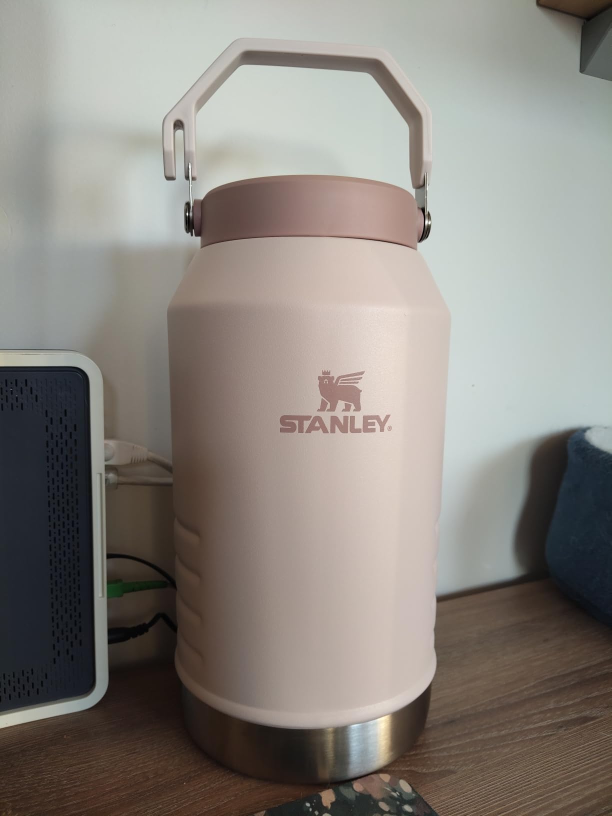 STANLEY IceFlow Flip Straw 2.0 Jug, 64 oz, Rose Quartz customer photo 2