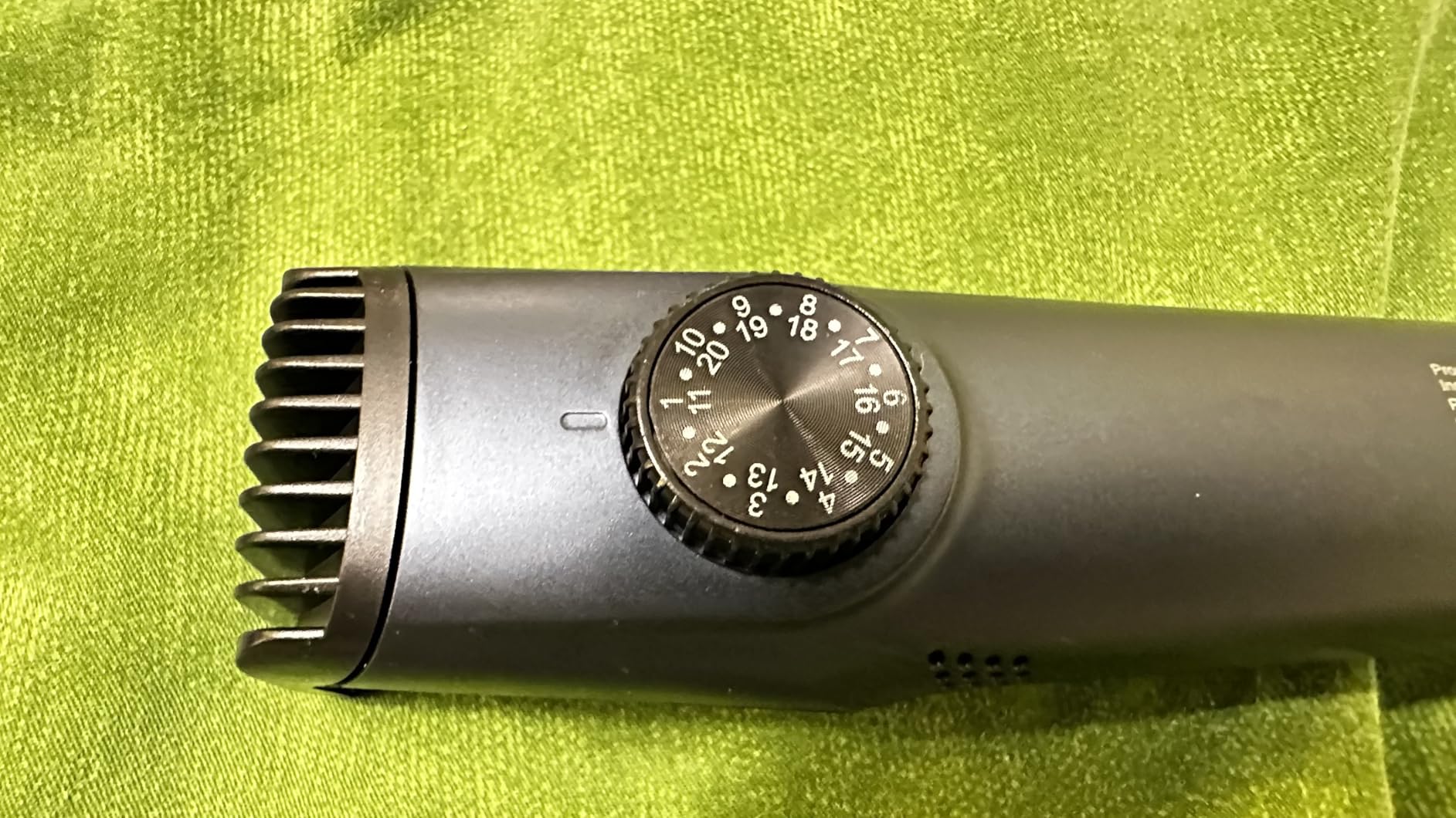 Vacuum Beard Trimmer for Men for Mustache, Sideburns, Facial Hair customer photo 1