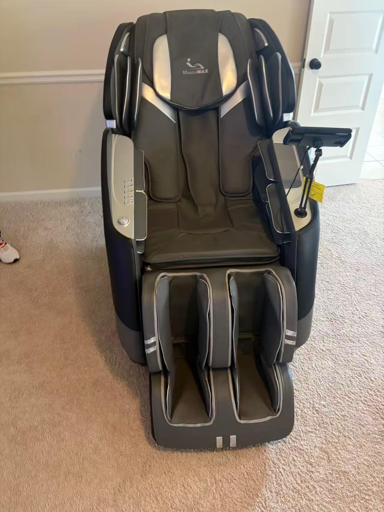 MassaMAX A580 4D Full Body Massage Chair for Big & Tall, OTA Update, Brown customer photo 1