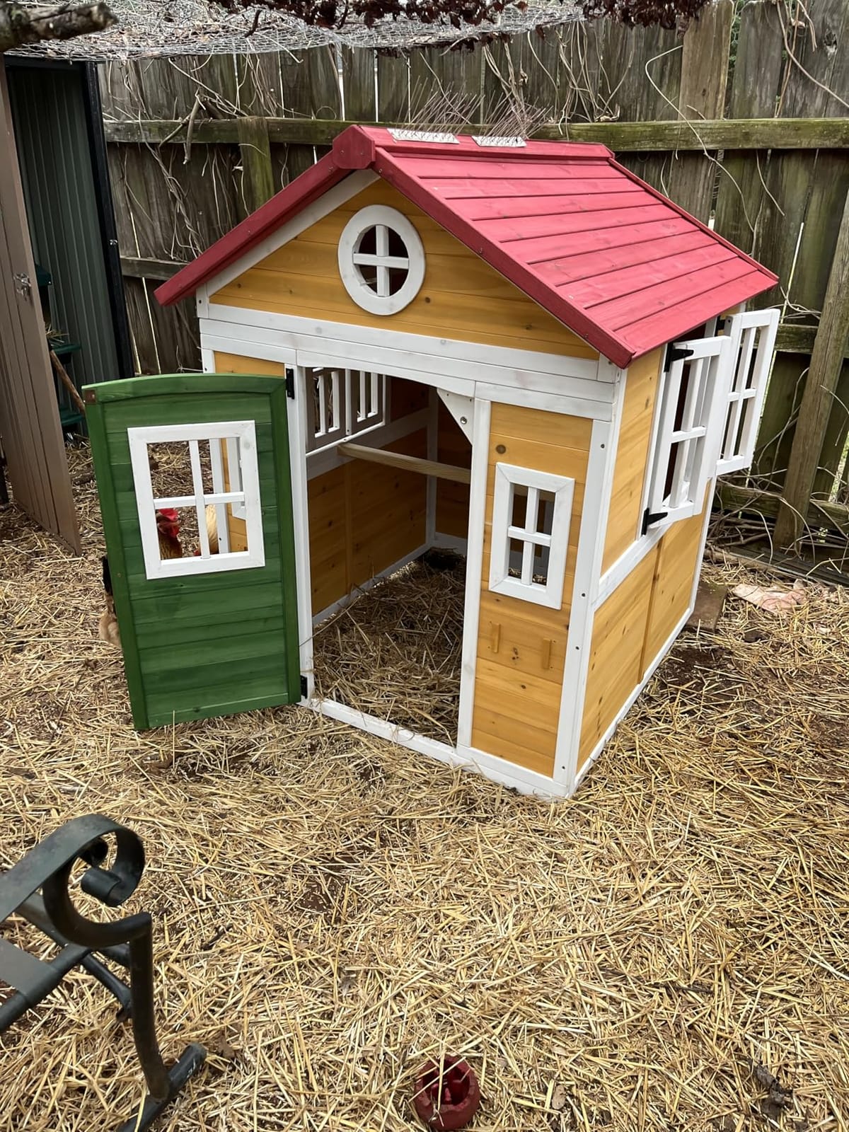 Outsunny Outdoor Kids Playhouse with Dutch Door for Toddlers 3-8 White customer photo 1