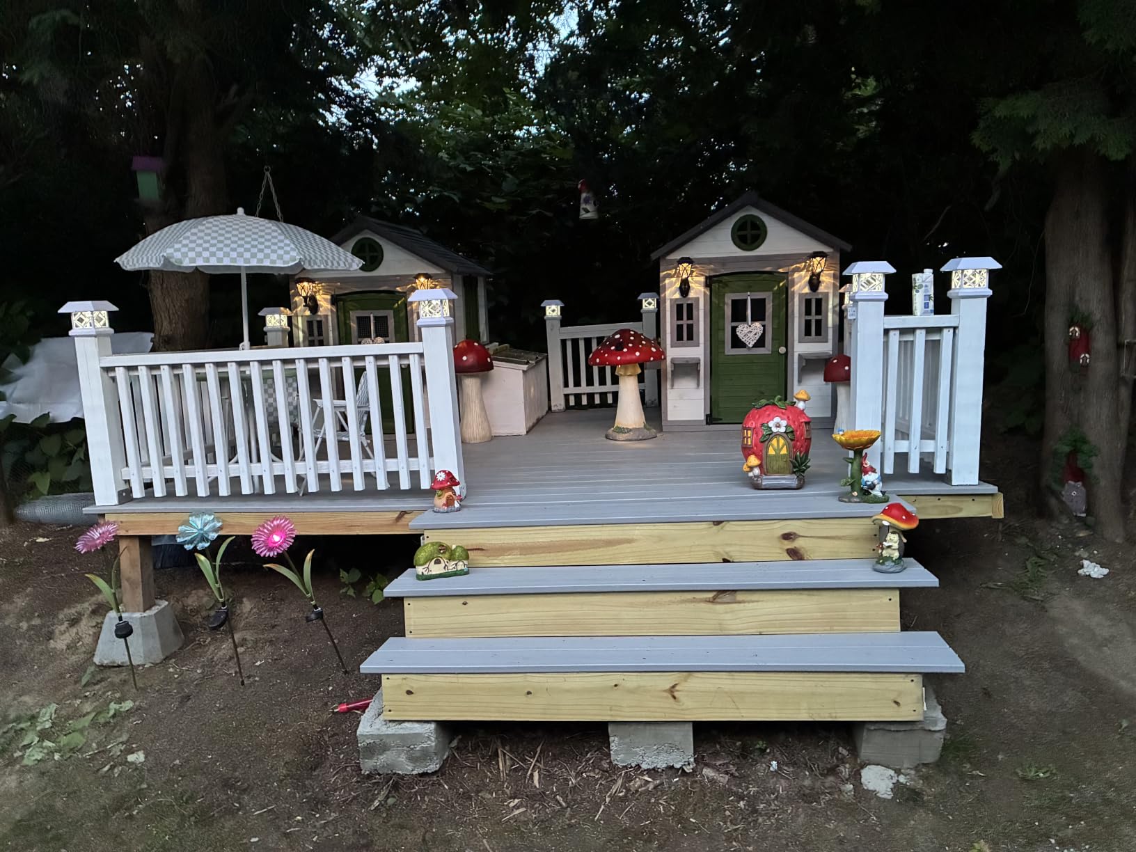 Outsunny Outdoor Kids Playhouse with Dutch Door for Toddlers 3-8 White customer photo 2