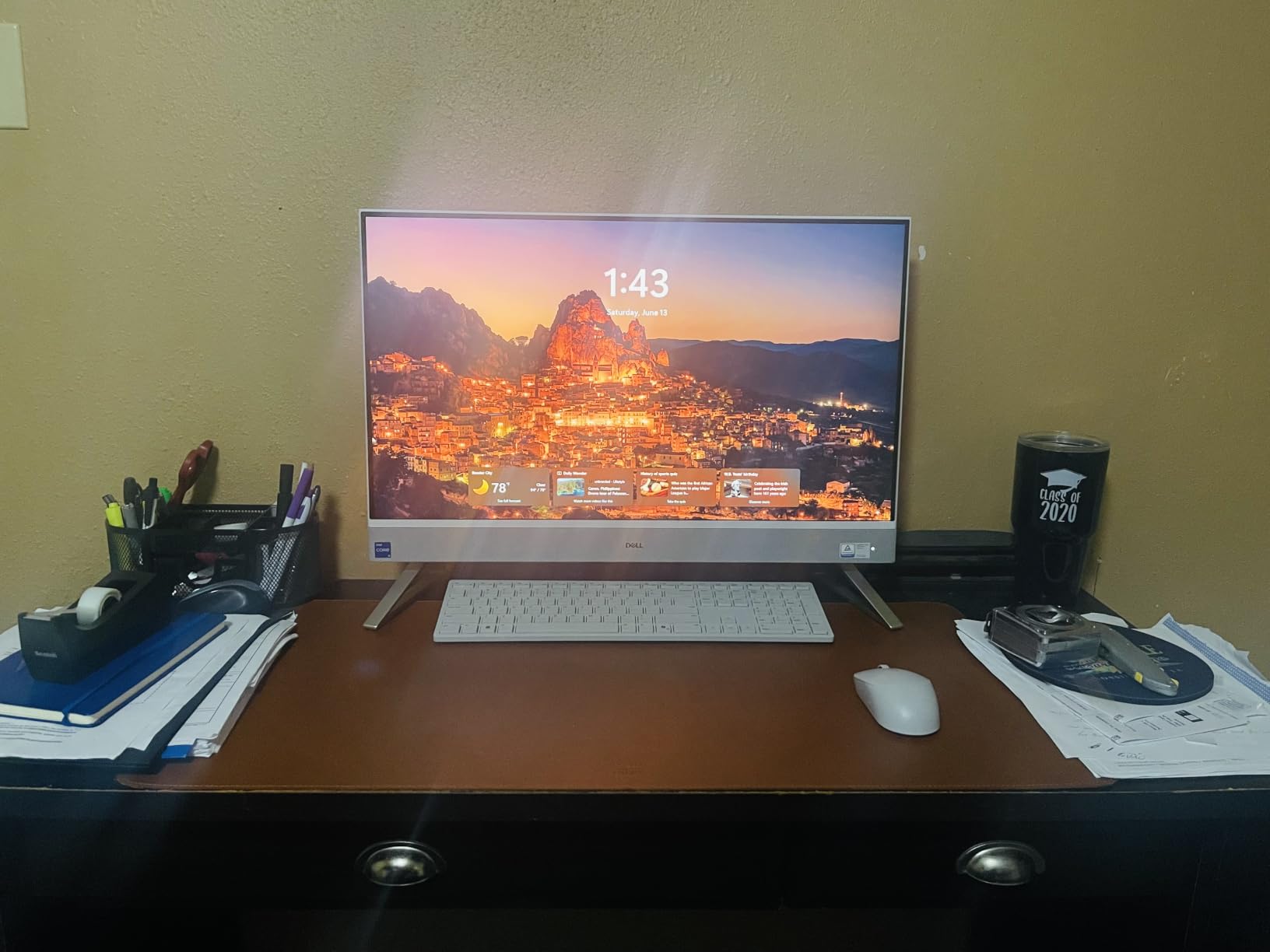 Dell 27 All-in-One customer photo 2