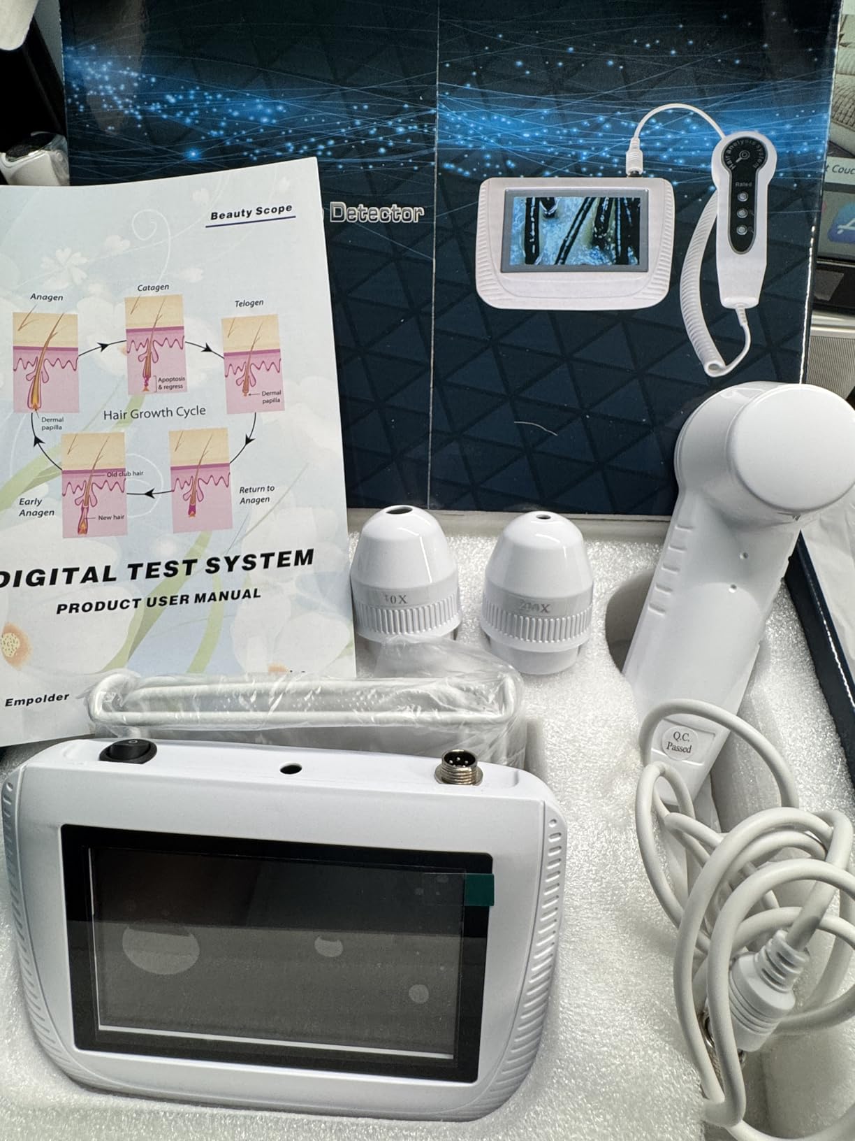 Professional Skin Hair Analyzer, Skin Scalp Analysis Machine customer photo 1