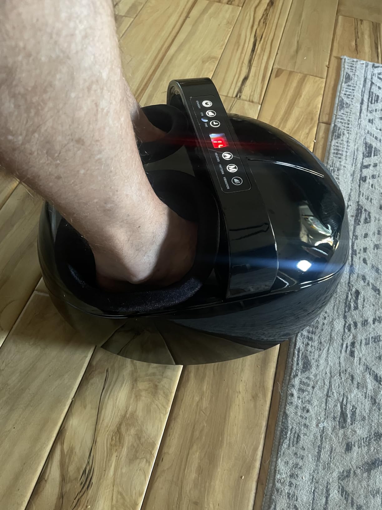 Foot Massager with Heat, 4 Modes & Vibration & Compression & Rolling for Feet Toes Relief, Electric Shiatsu Foot Massager with Remote, Fits Up to Men's Size 12, Gift for Women Men Father's Day customer photo 1