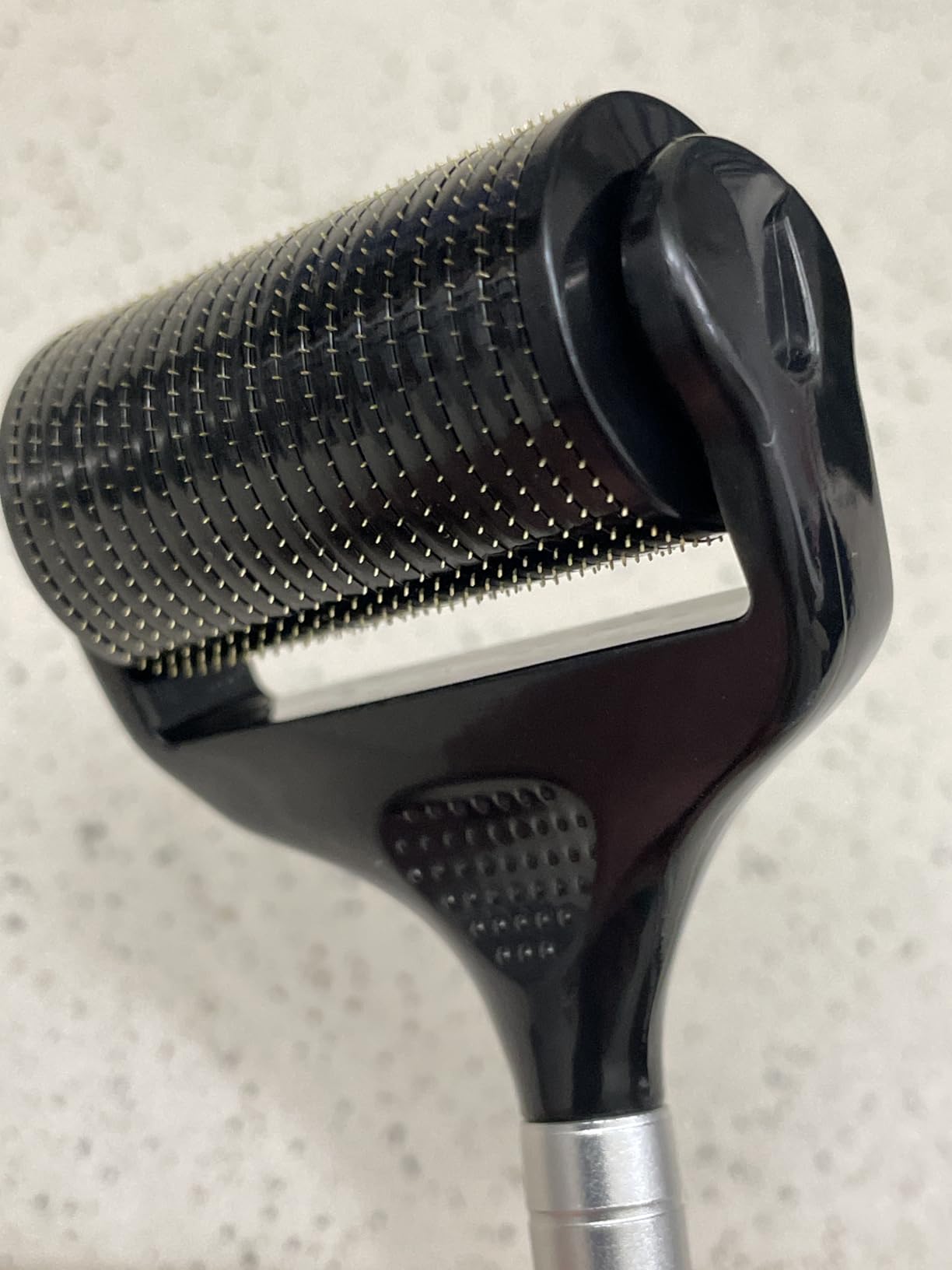 Ultra Wide Titanium Derma Roller for Face Hair Beard Scalp Skin Body Metal Handle 1200 Microneedling roller for Women and Men 0.25mm customer photo 1