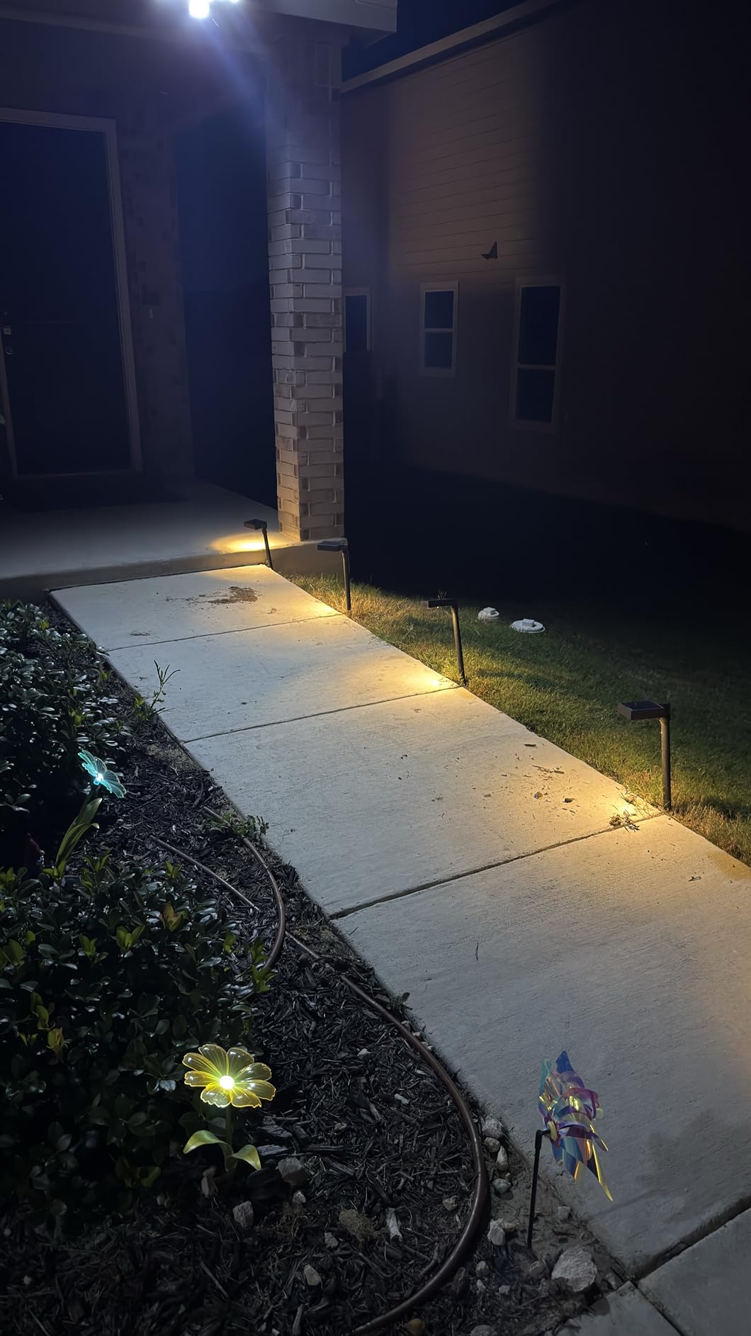 Solar Lights Outdoor, 6000LM 284 LEDs Dual Motion Sensor Solar Flood Lights 6 Heads Security Wall Lights, IP65 Waterproof, Remote Control for Garden, Outside, Backyard, 2 Pack customer photo 1