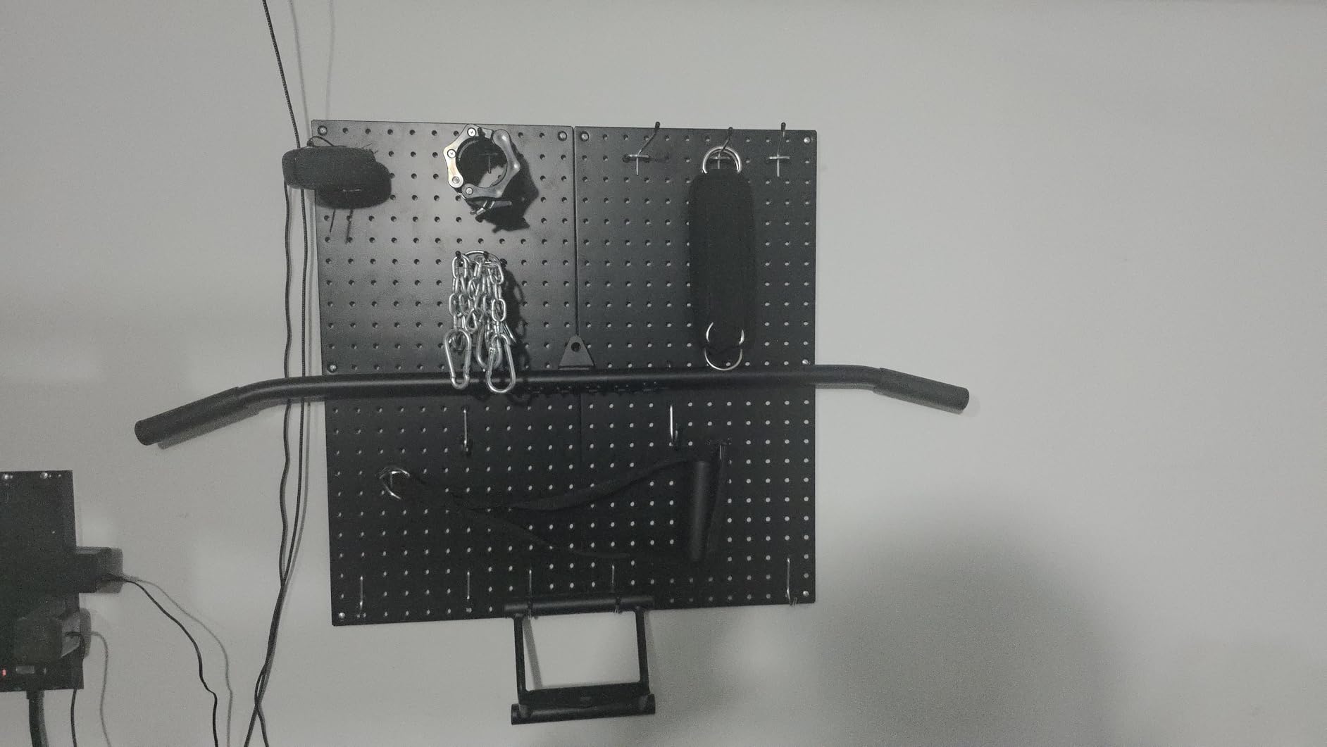 Peg Board, 70PCS Heavy Duty Metal Pegboard with Hooks, 6 Pack Black Peg Board Panels, 50lbs Load Capacity Each, Pegboard Wall Organizer for Garage, Workshop, Craft Rooms Total 24” x 36” customer photo 2
