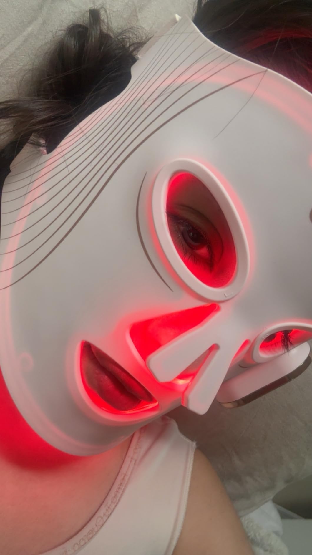 Red Light Therapy Mask for Face & Neck, 850nm NIR & 660nm Red LED, 4 Modes customer photo 2