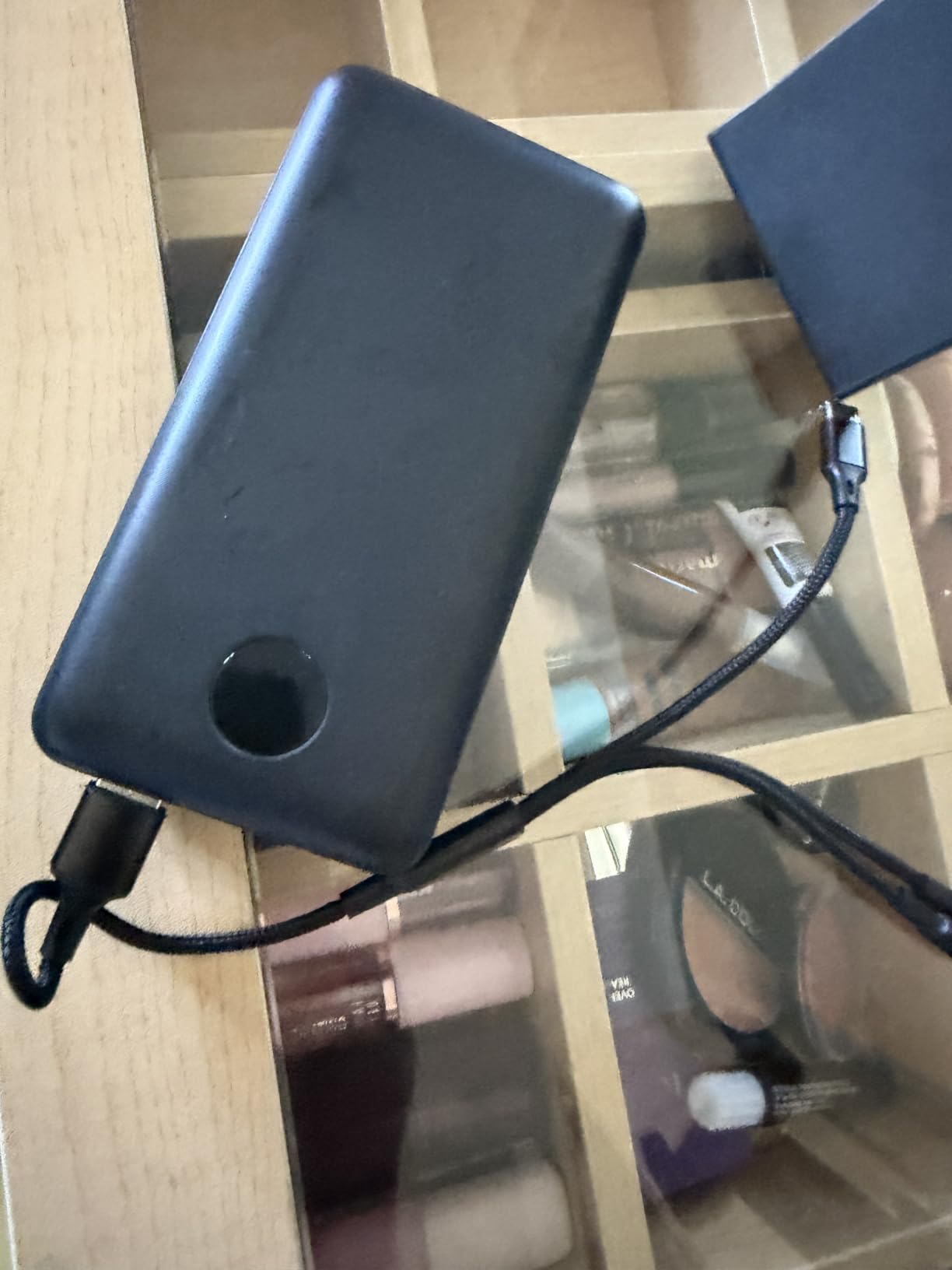IAPOS 60000mAh 22.5W Fast Charge Portable Charger, for 5-Devices Power Bank customer photo 2