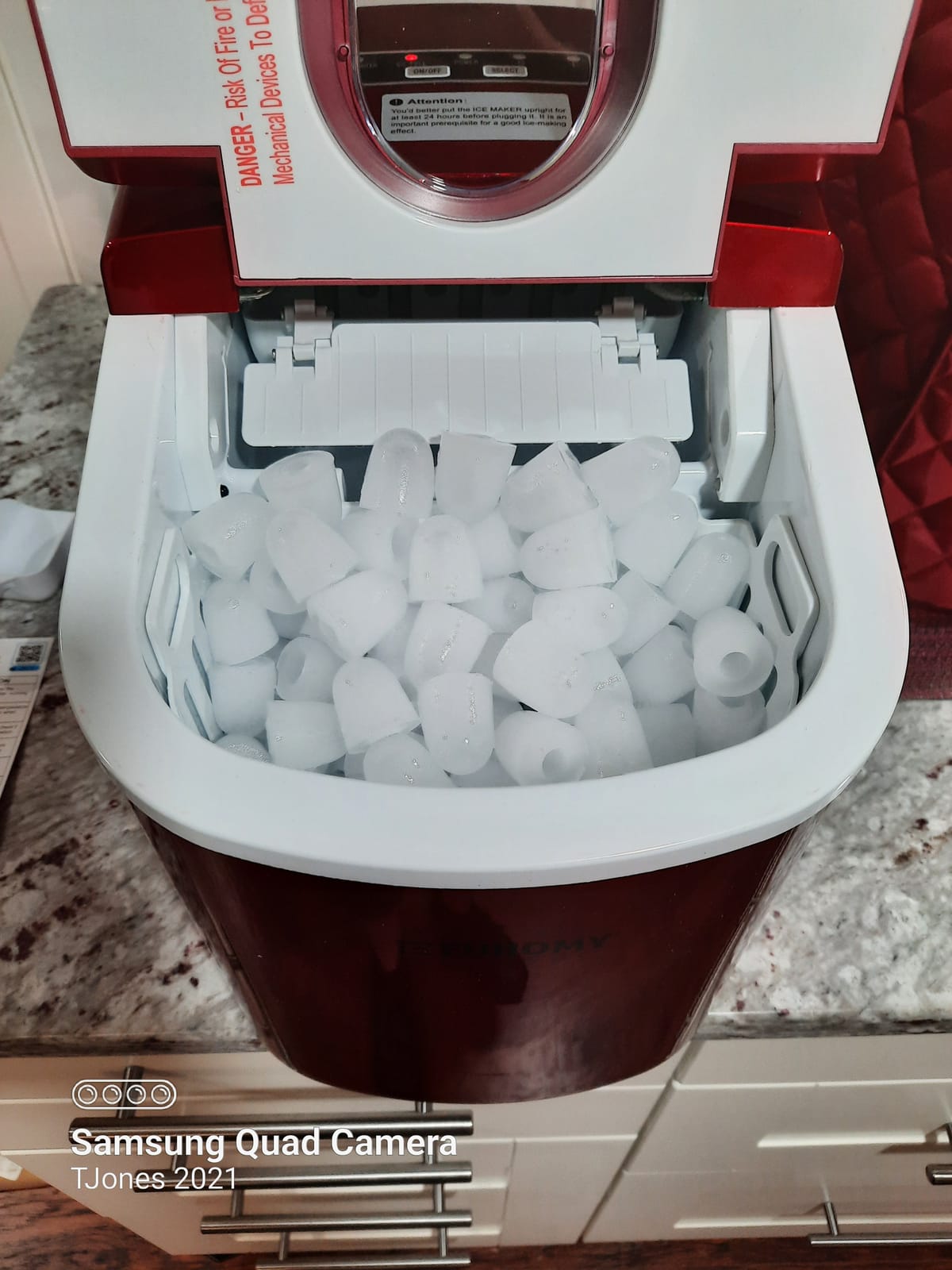 EUHOMY Nugget Ice Maker Countertop, 44lbs/24H, Ready in 7-10Mins, Black customer photo 1