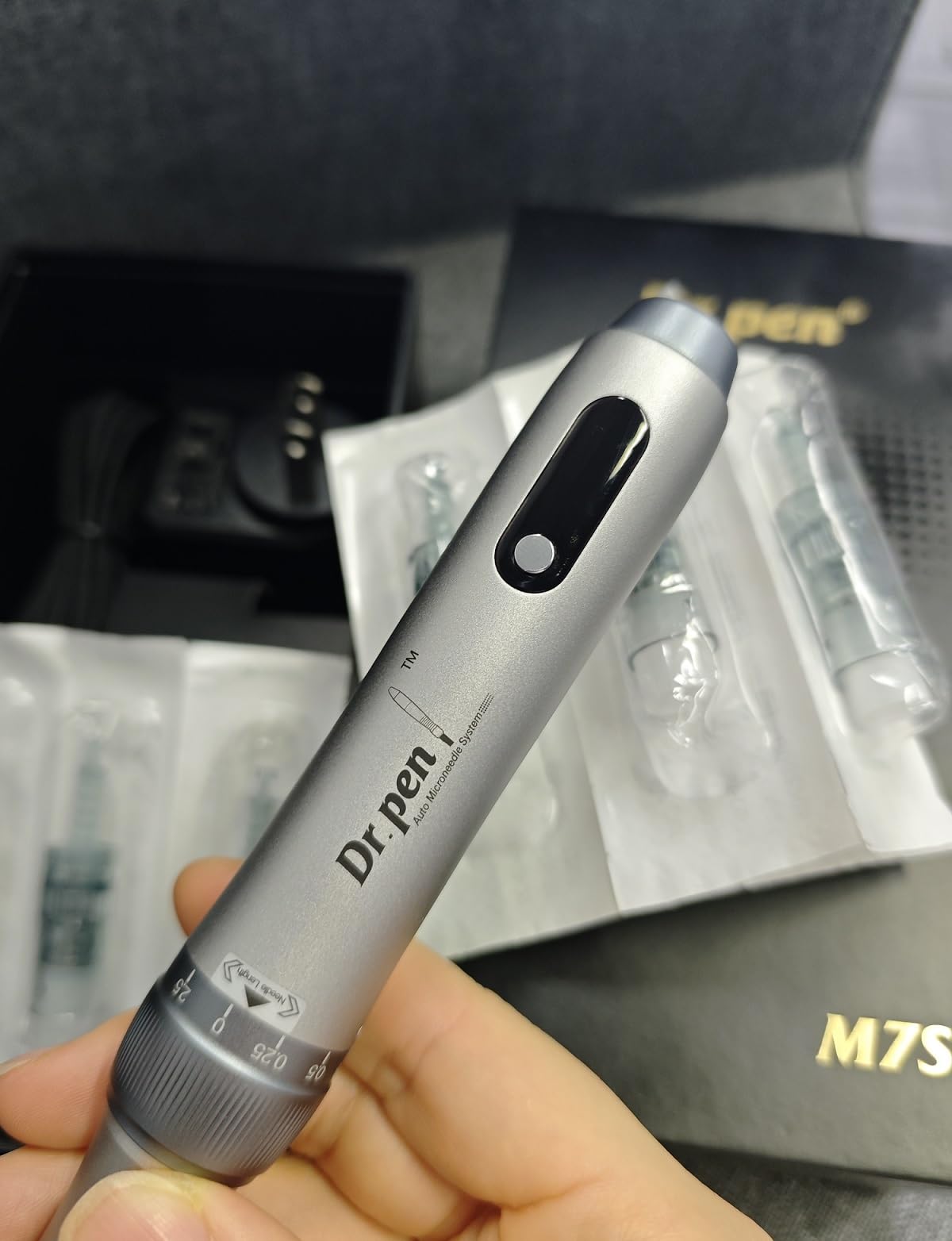 Dr pen M7S Microneedling Pen Microneedle Roller Pen 0.25mm for Home Use customer photo 1