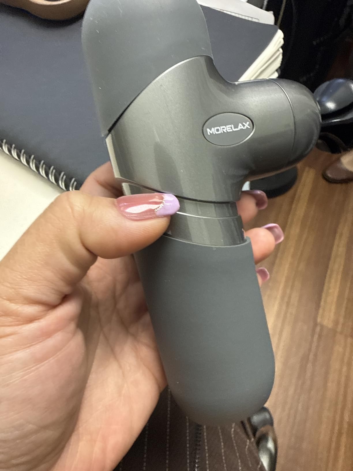 cotsoco Mini Massage Gun, Deep Tissue Percussion Muscle Massager, Compact Portable Handheld Massager with 6 Heads & 4 Speeds, Quiet for Home, Gym, Office, Travel, Gift for Men and Women customer photo 1